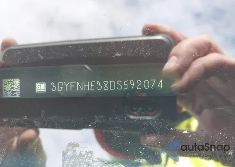 2013 Cadillac Srx Performance Collection z USA, uszkodzony, nr VIN 3GYFNHE38DS592074